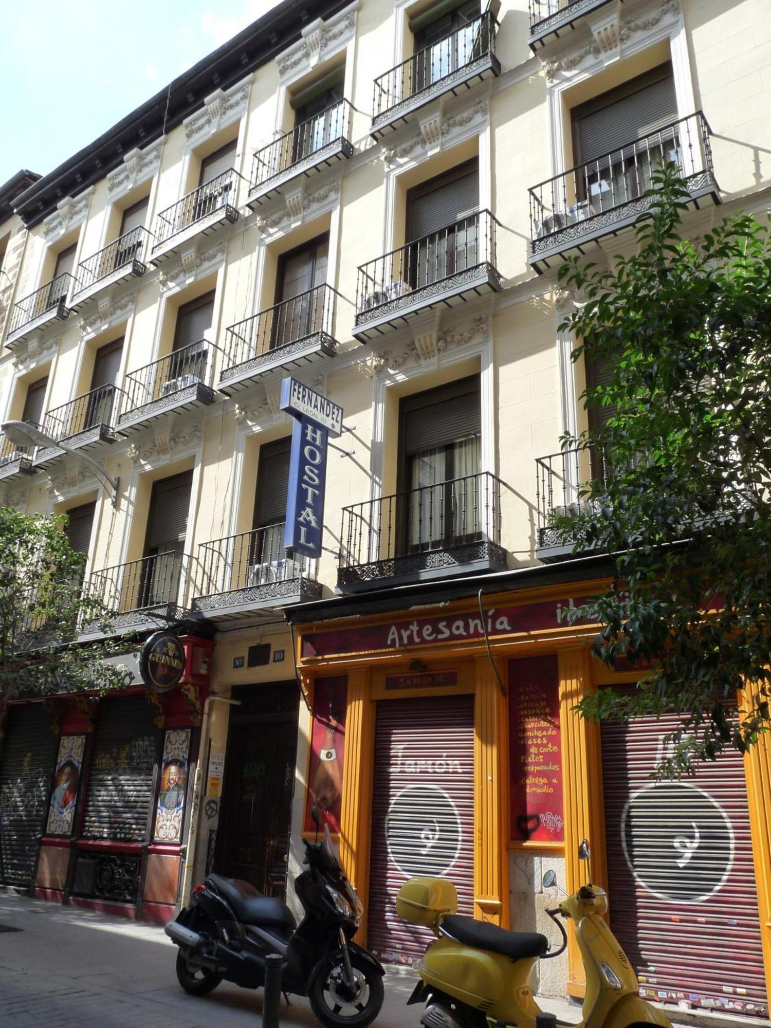Hostal Fernandez Madri Exterior foto